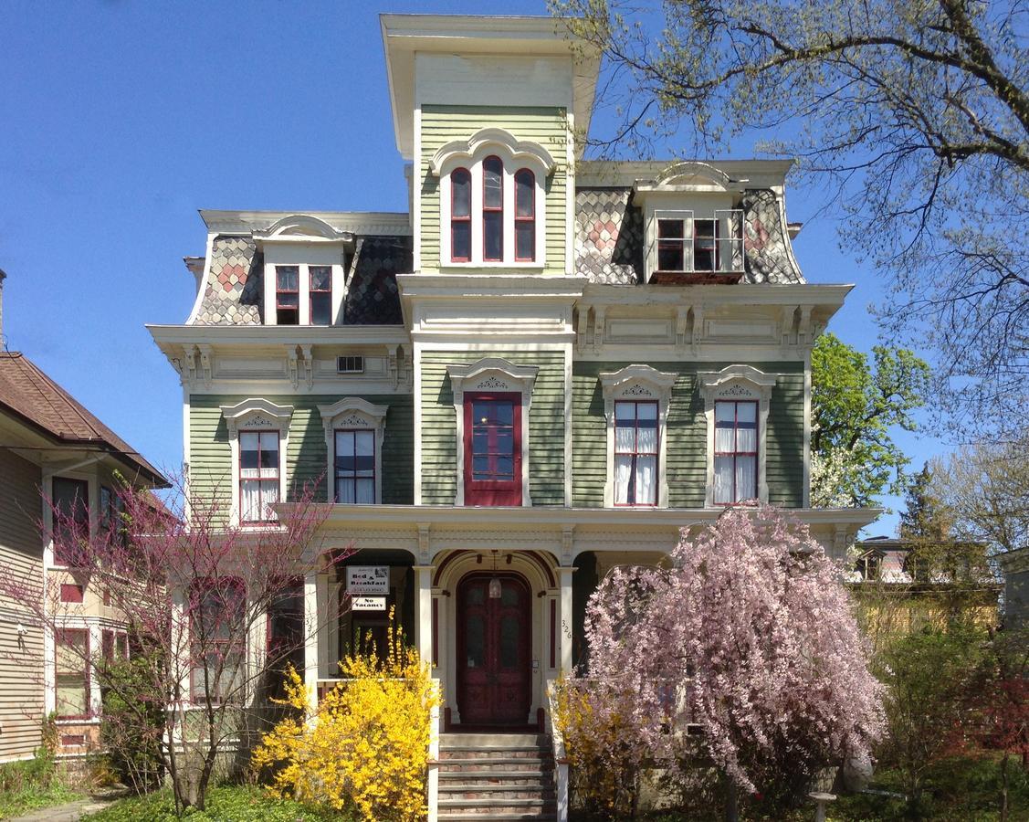Hudson City Bed And Breakfast Exterior foto
